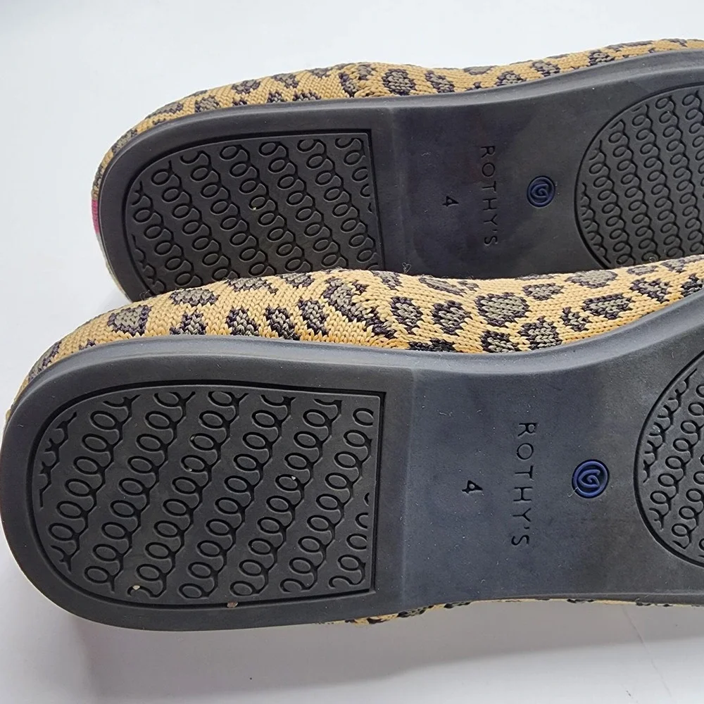 Rothys Girl's Brown Knit Leopard Cheetah Print Slip on Flat Loafer Shoes Size 4